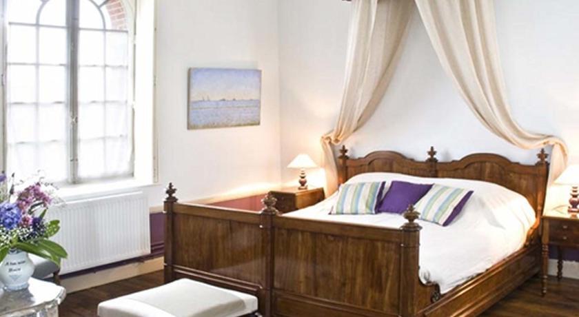 Le Chateau De Bonnemare - Bed And Breakfast Radepont ภายนอก รูปภาพ